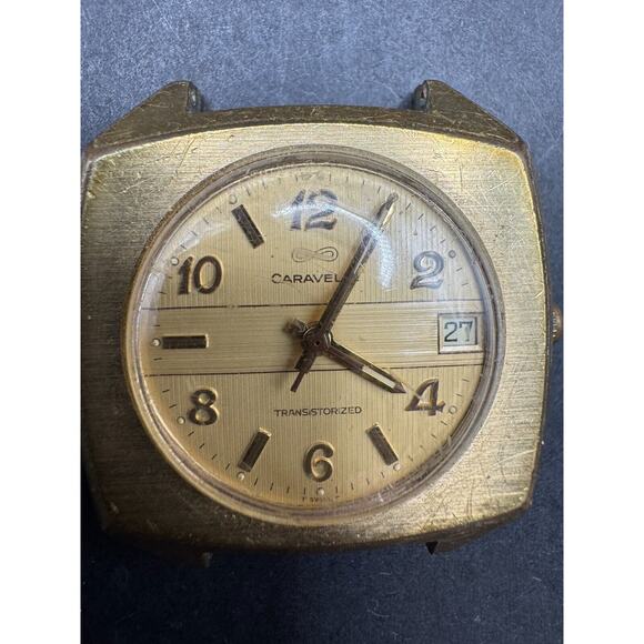 Vintage Bulova Caravelle Transistorized N5 Gold Tone Date Square Watch No Band - Picture 2 of 9